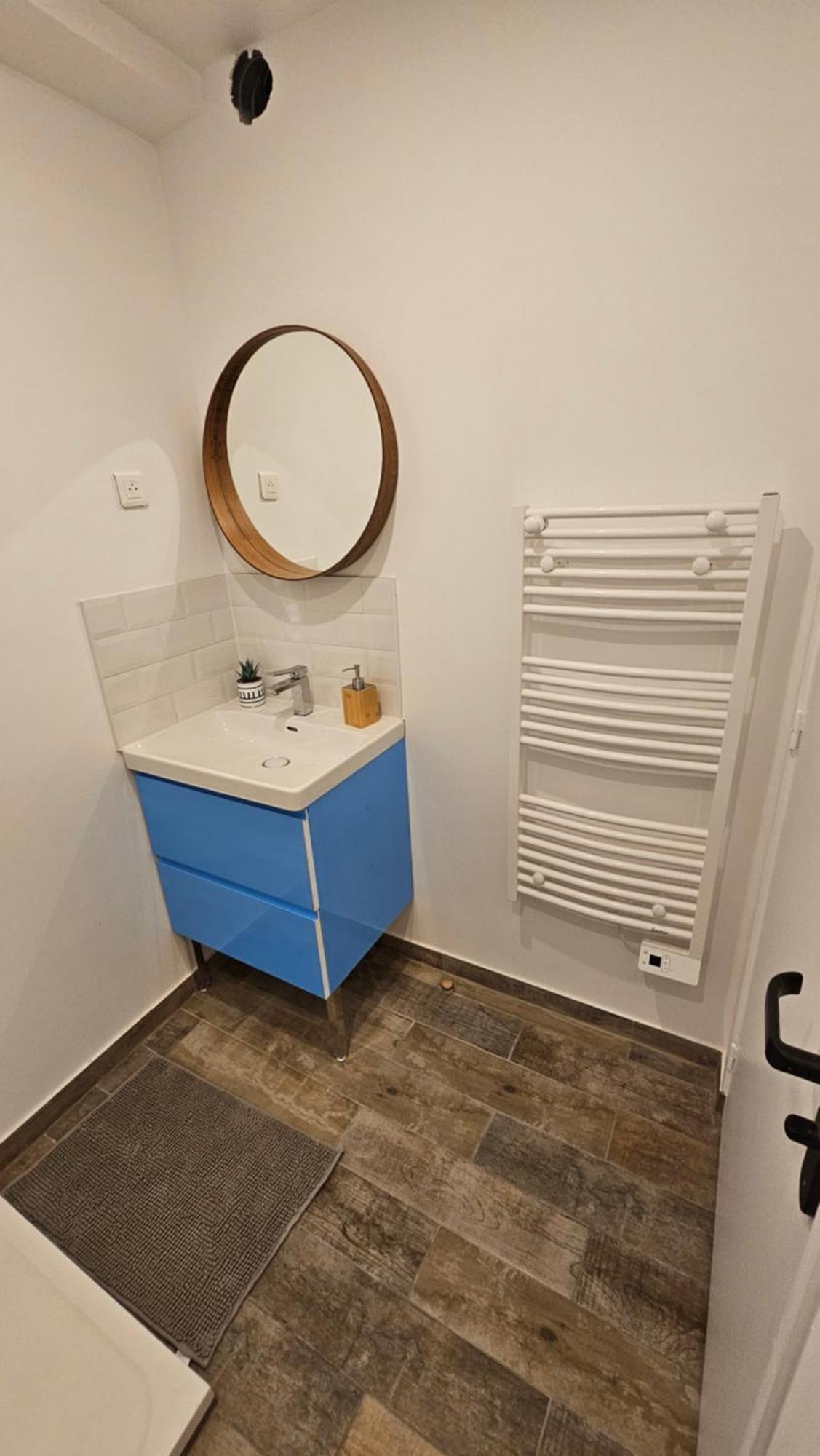 Magnifique Appartement A Безон Екстериор снимка